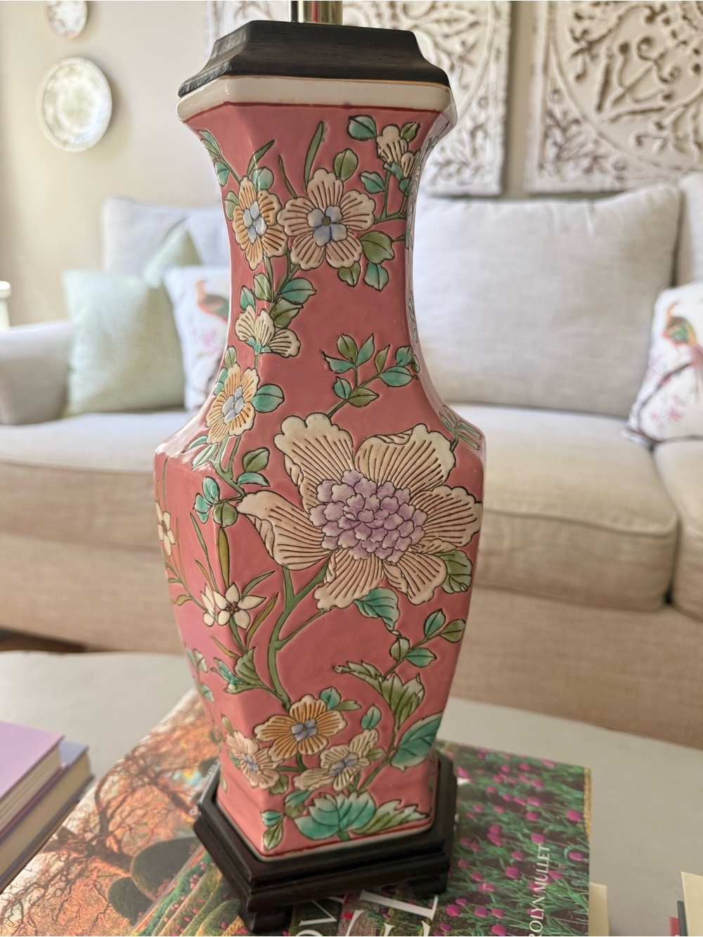 Vintage chinoiserie lamp